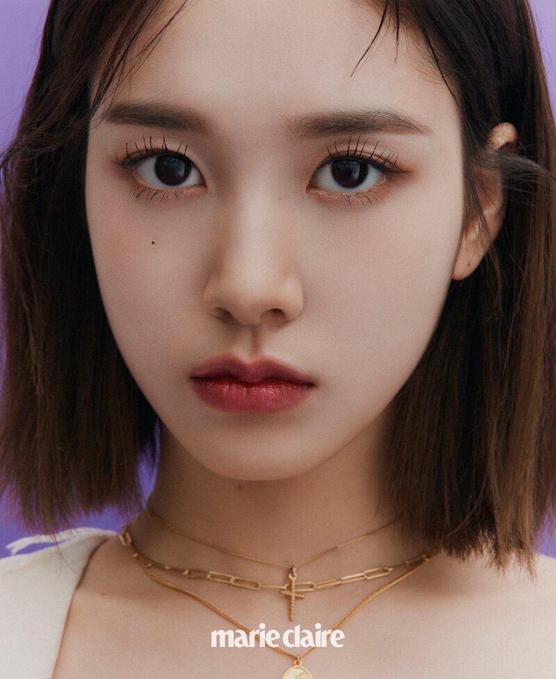 STAYC for Marie Claire Korea April Issue 2022 documents 8