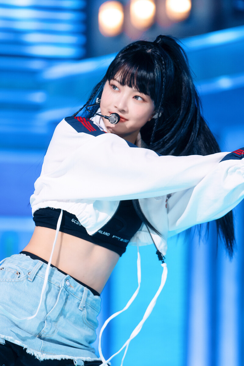 221023 LE SSERAFIM Eunchae - 'ANTIFRAGILE' at Inkigayo | kpopping