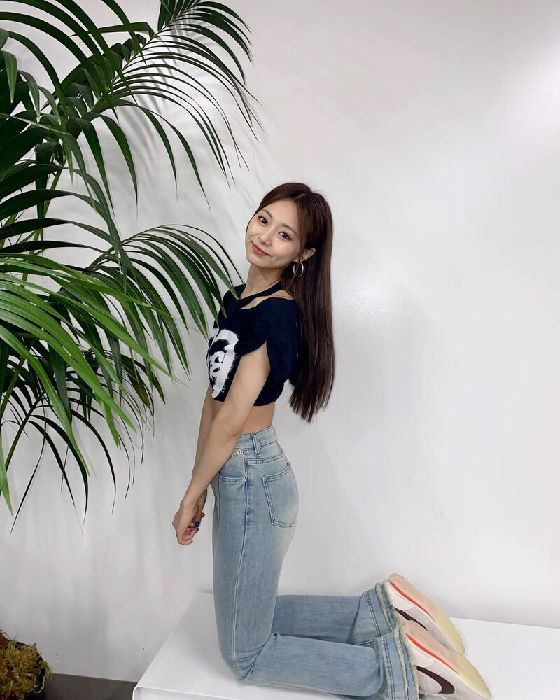 230611 - Twice TZUYU Instagram Update documents 5