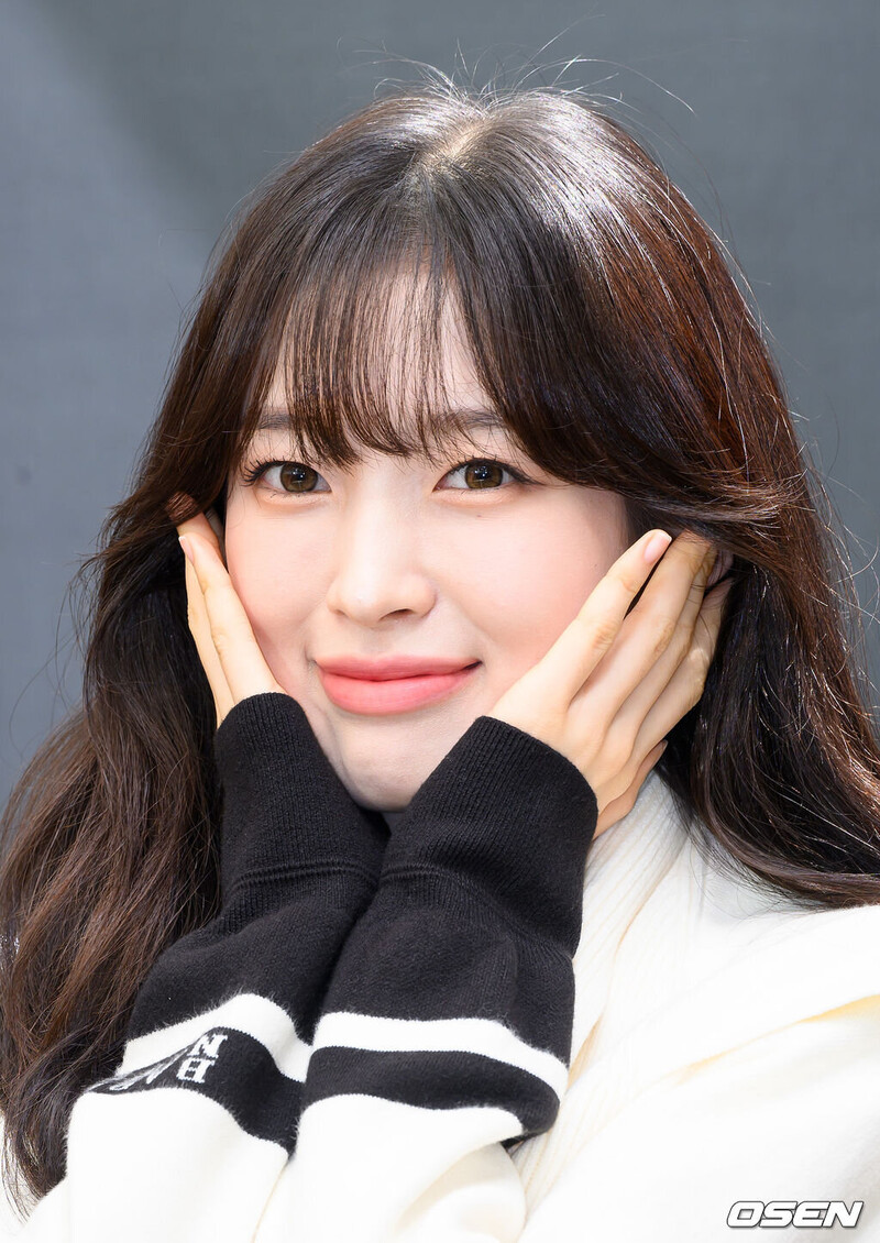 230831 OH MY GIRL Arin at Barneys New York Event documents 1