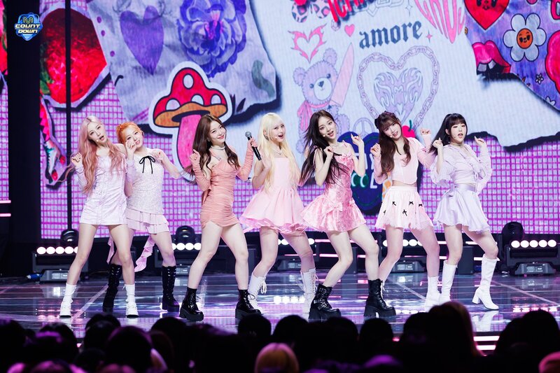 240307 ICHILLIN'  -'On My Lips' at M Countdown documents 2