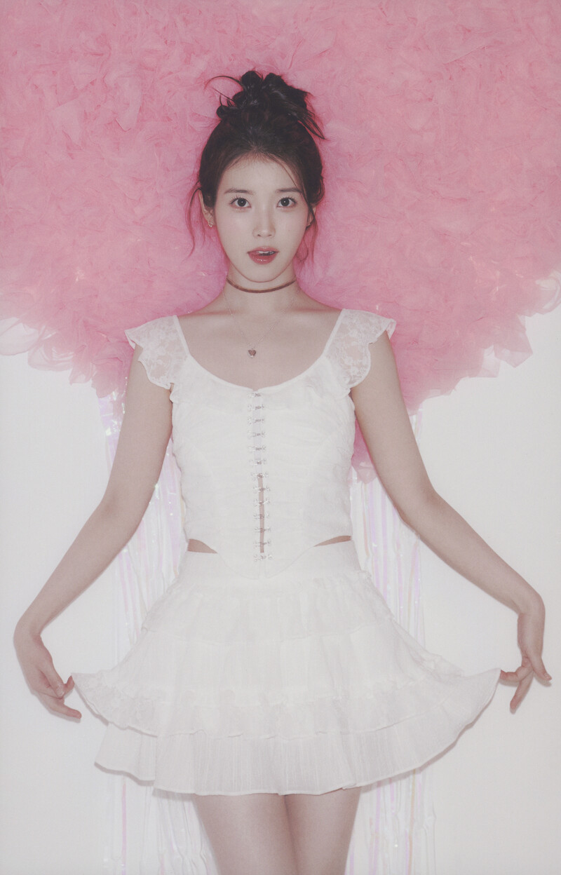 IU - 7th Official Fanclub Kit "UAENA" (Scans) documents 5