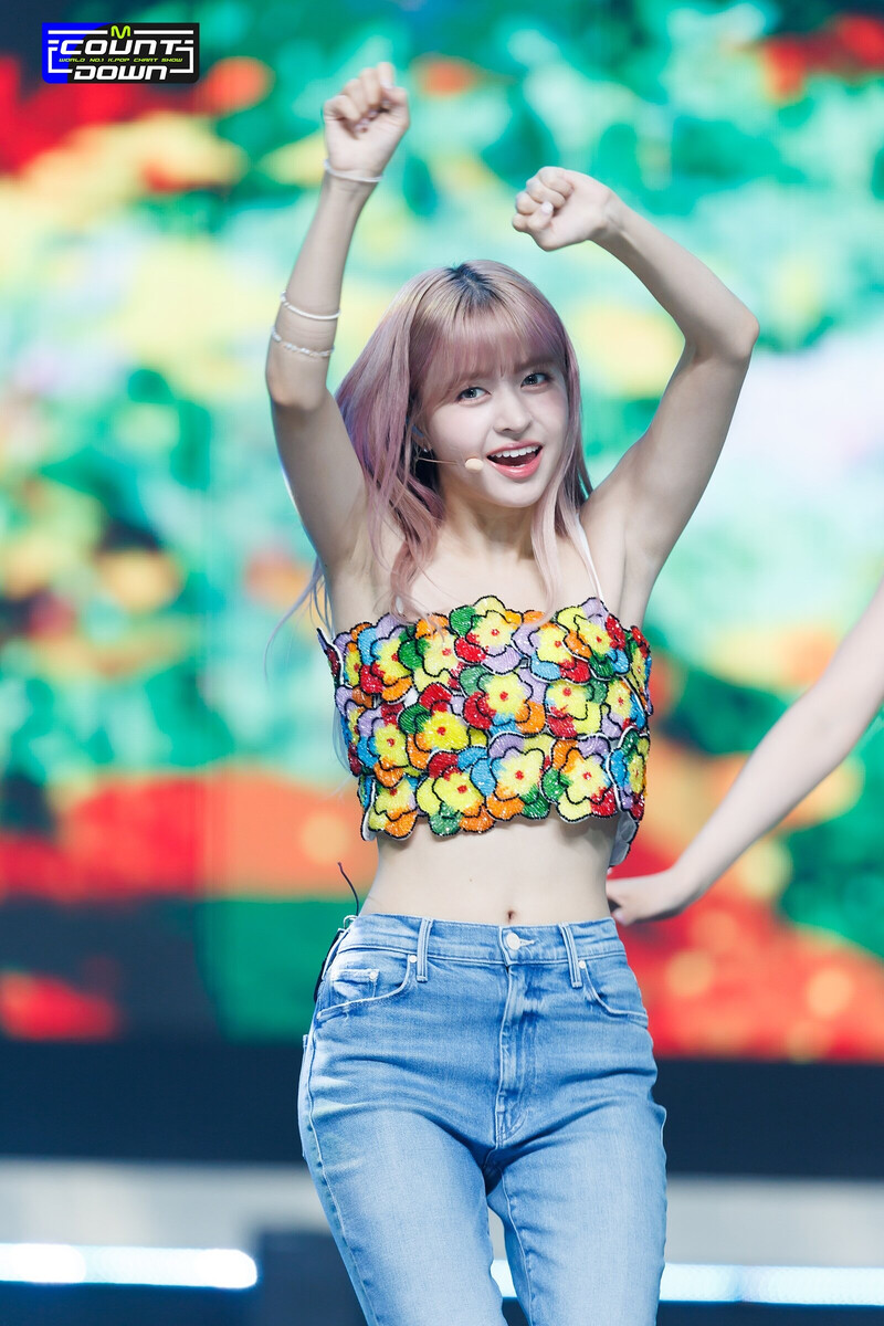 230727 NMIXX Lily - 'Party O'Clock' at M COUNTDOWN documents 1