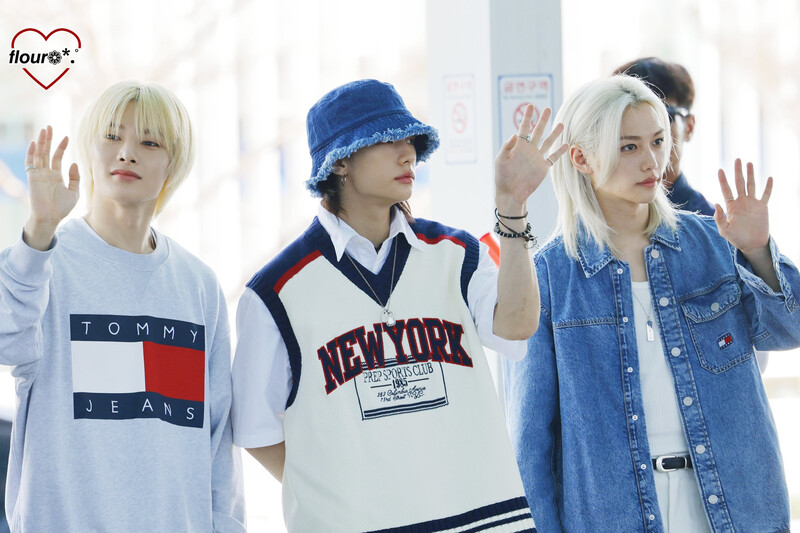 230731 FELIX & HYUNJIN & I.N AT THE AIRPORT ON THE WAY TO LOLLAPALOOZA CHICAGO documents 1