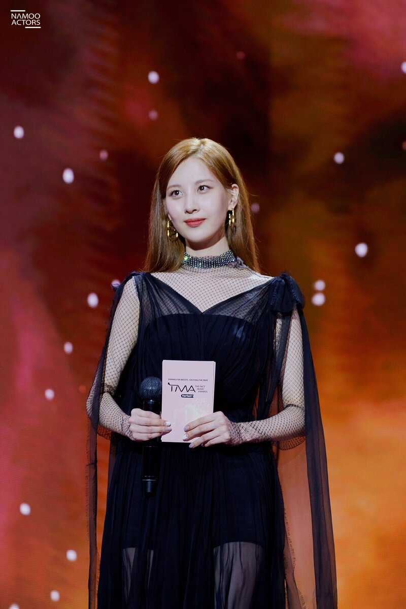 211010 Seohyun at The Fact Music Awards 2021 documents 5