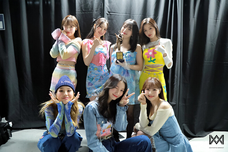 220323 WM Naver Post - OH MY GIRL - Year End Stages Behind documents 12