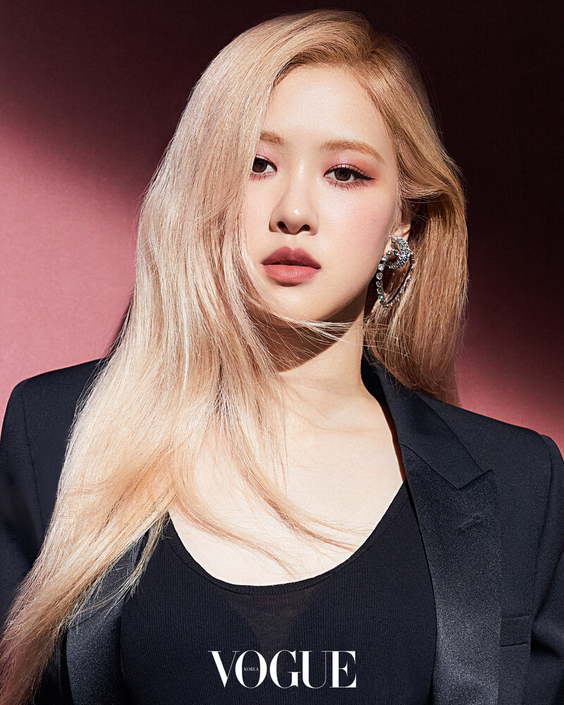 BLACKPINK's Rosé for Vogue Korea x YSL  'New Slim Velvet' Lipstick documents 4