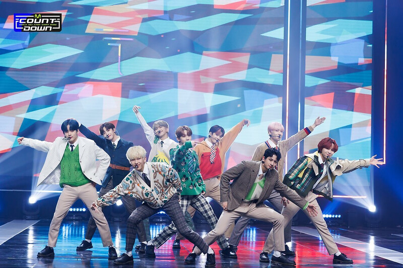 220428 YOUNITE - '1 of 9' at M Countdown documents 1