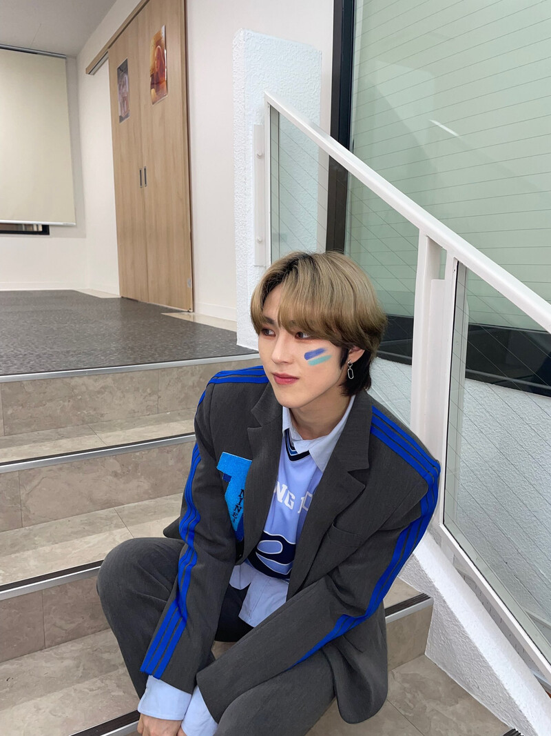 230319 NINE.i Twitter Update - Joohyoung documents 3