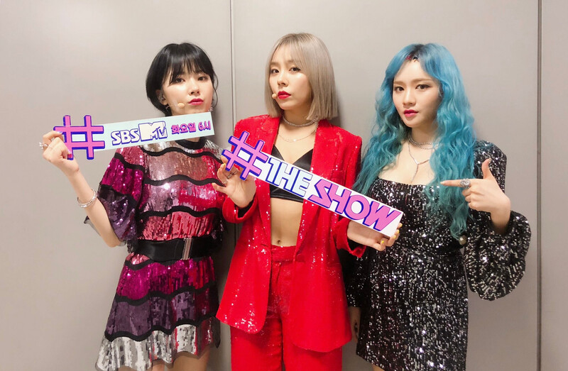 191022 SBS The Show Twitter update documents 1