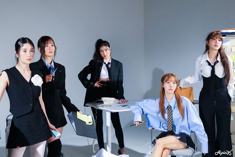 230424 IST Naver post - APINK 'Singles Magazine' April 2023 Issue behind documents 22