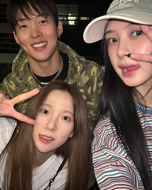 241018 Dayeon IG update with Yujin & Mihawk