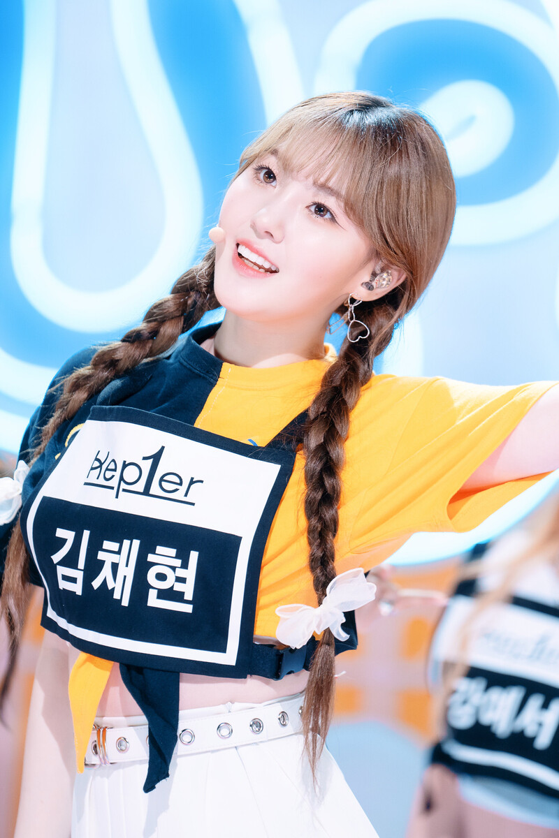 220703 Kep1er Chaehyun 'Up!' at Inkigayo documents 7