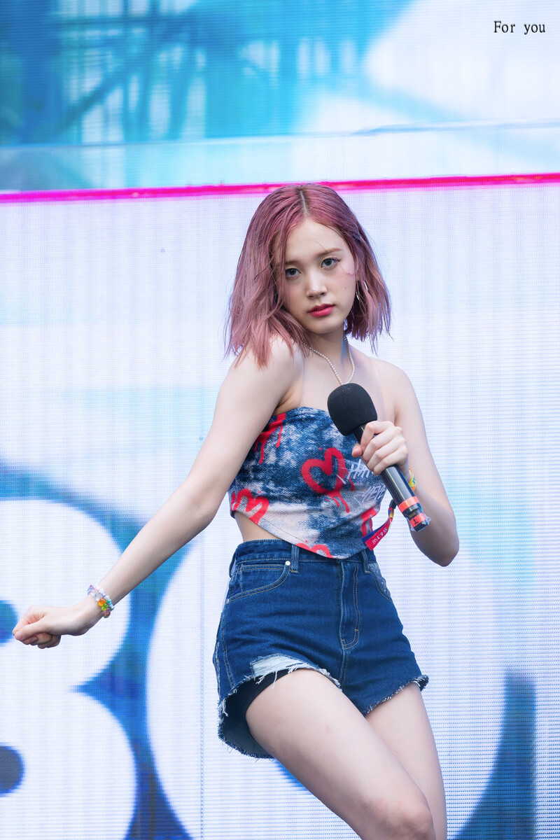 240601 STAYC J at Waterbomb Hong Kong documents 9