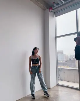 190312 Apink EUNJI instagram update - ELLE Magazine shoot behind