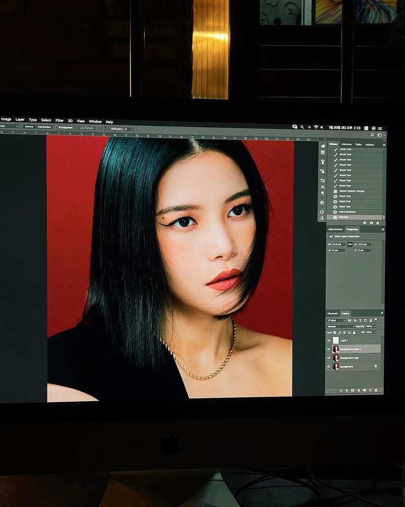 210305 Solar Instagram Update - Singles Magazine Behind documents 5