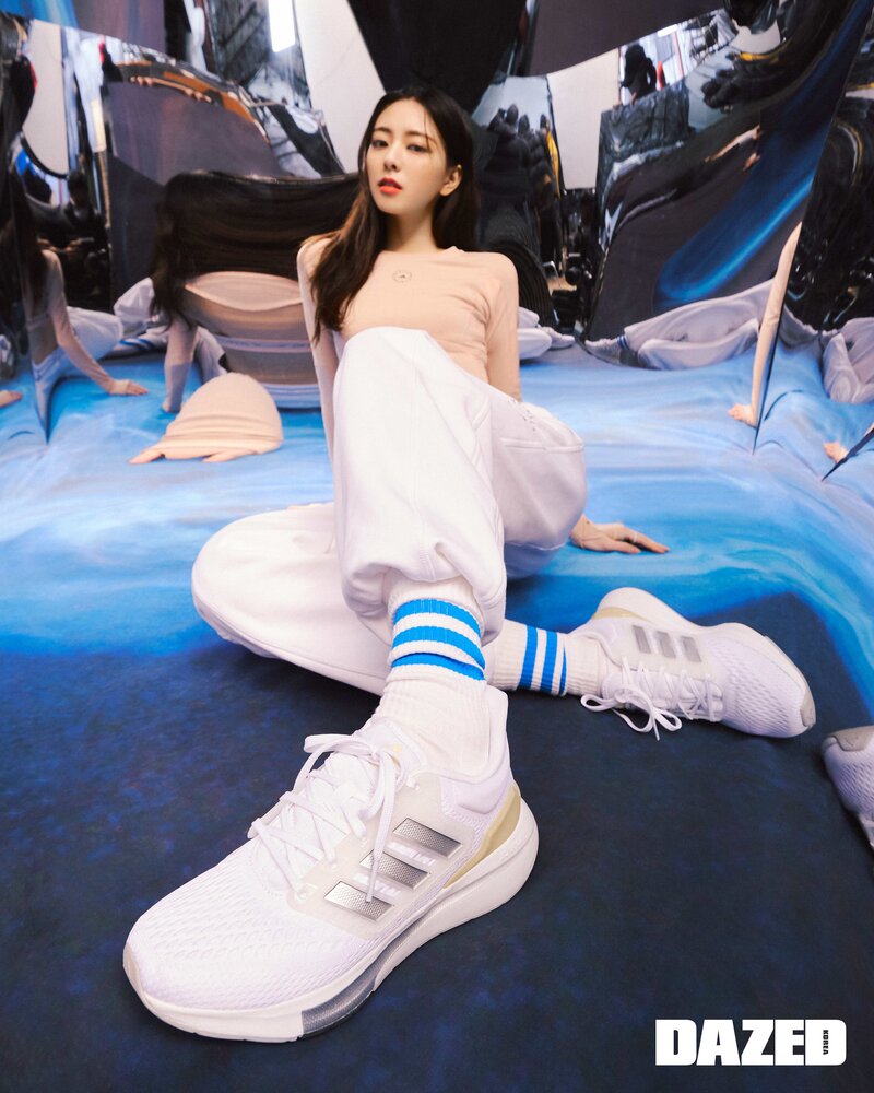 ITZY for DAZED Korea x ADIDAS 'Ultra Boost 22' Shoes April Issue 2022 documents 5