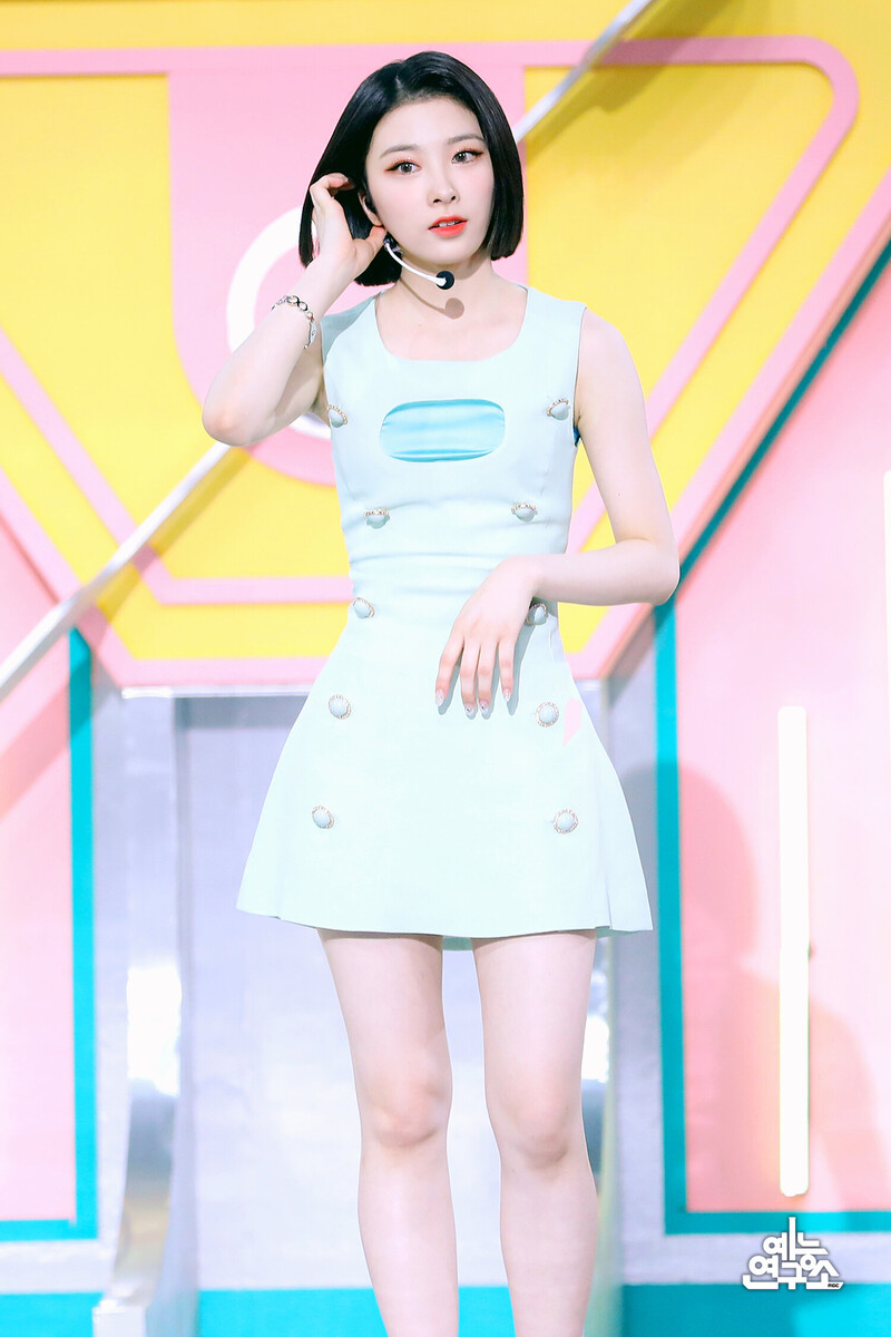 210522 Rocket Punch - 'Ring Ring' at Music Core documents 8