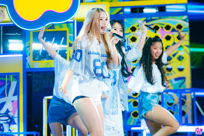 230806 MAMAMOO+ - 'dangdang' at Inkigayo documents 19