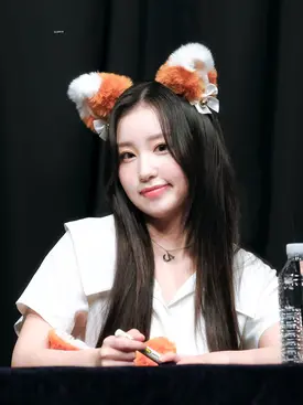 240928 WOOAH Sora at fansign event