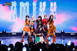 230330 NMIXX - 'Love Me Like This' at M COUNTDOWN