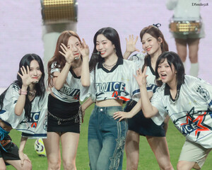 240731 TWICE Mina, Nayeon, Dahyun, Sana & Jeongyeon at Team K-League vs. Tottenham Hotspur's Halftime Show