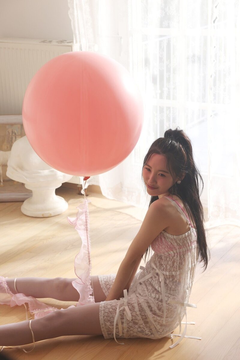 240613 Sunmi - "Balloon in Love" MV Filming Behind by Melon documents 10