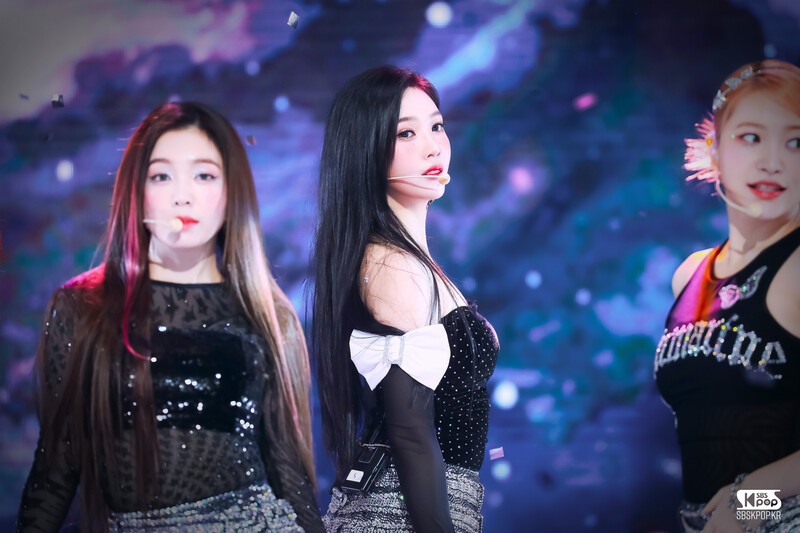 240707 Red Velvet Joy - 'Cosmic' at Inkigayo documents 3