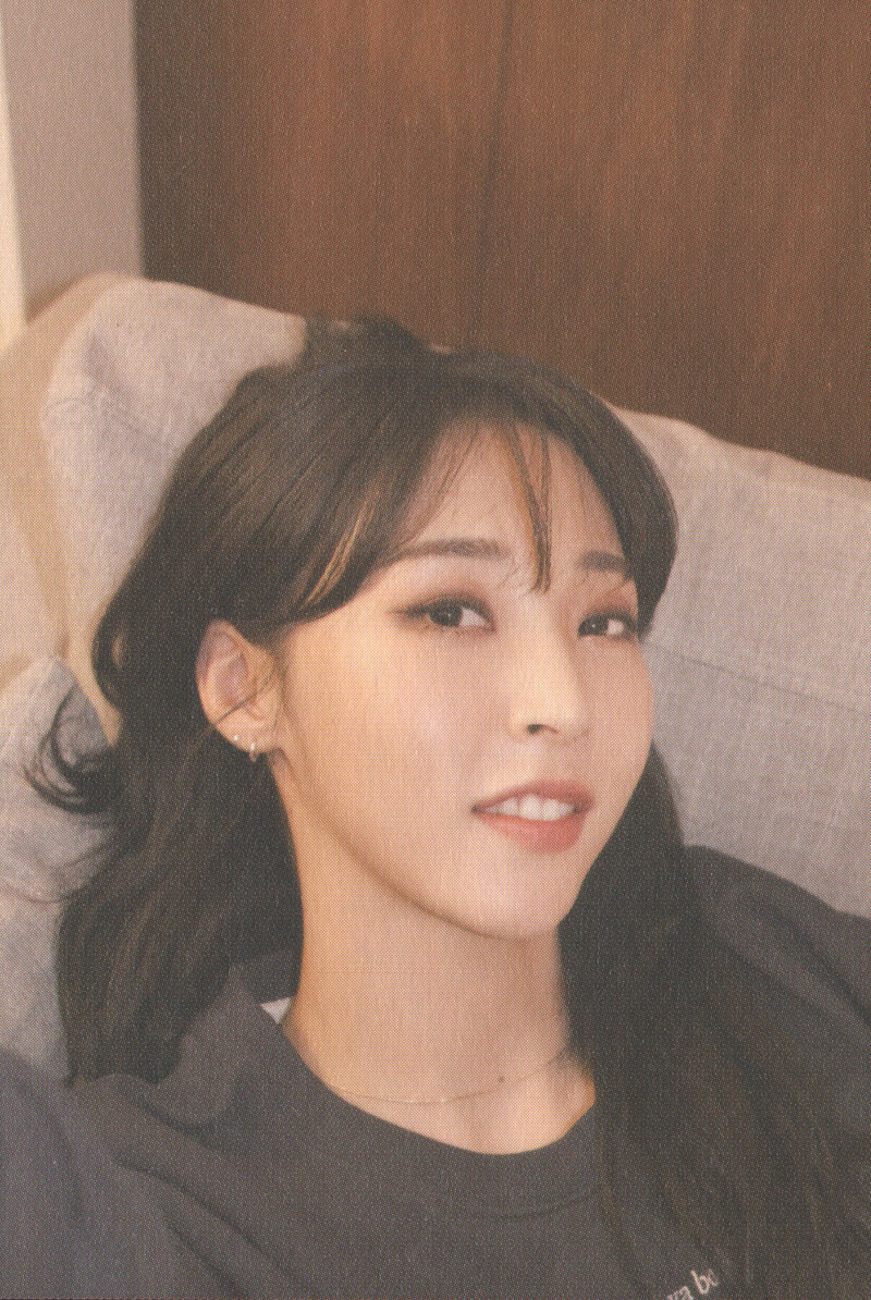 MAMAMOO 1st Single Album 'ACT 1, SCENE 1' [SCANS] documents 3