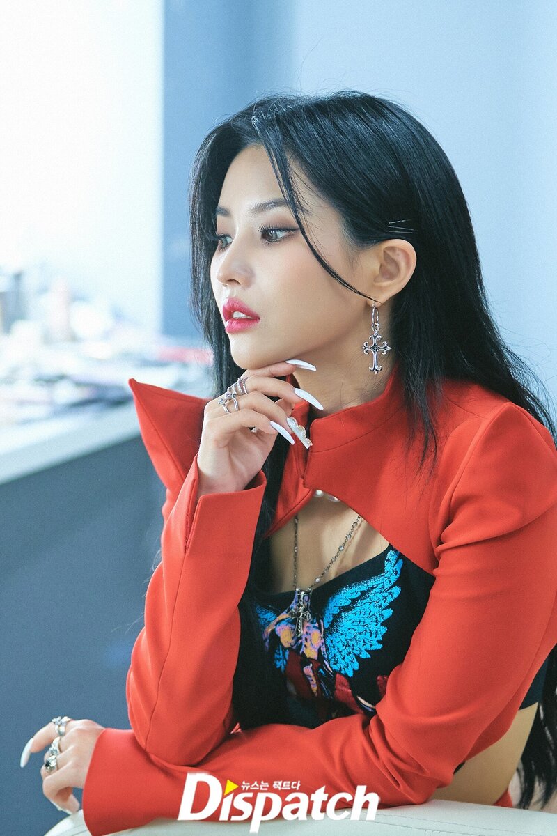 220321 (G)I-DLE Soyeon "I NEVER DIE" Showcase Waiting Room by Dispatch documents 2