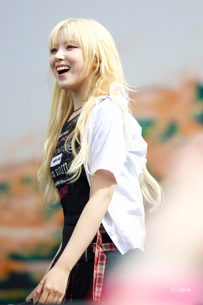 240714 NMIXX Jiwoo - BST Hyde Park documents 2