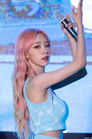 220604 WJSN Yeoreum