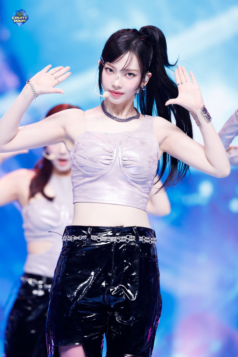 240523 aespa Karina - 'Supernova' at M Countdown documents 3