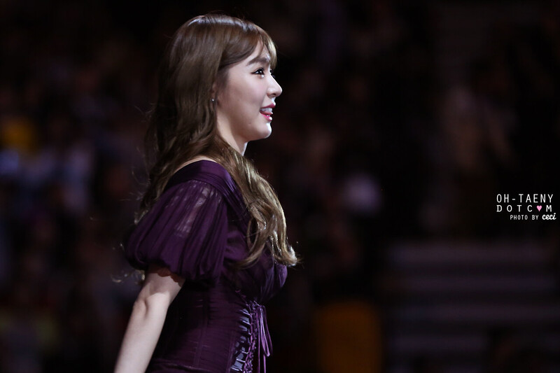 141203 Girls' Generation Tiffany at 2014 MAMA in Hong Kong documents 2