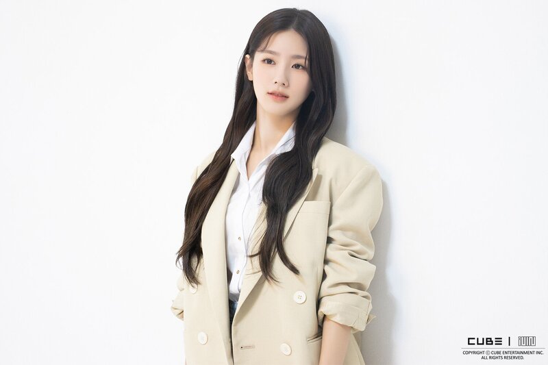 211015 Cube Naver Post - (G)I-DLE Miyeon 2021 Profile Photoshoot documents 23