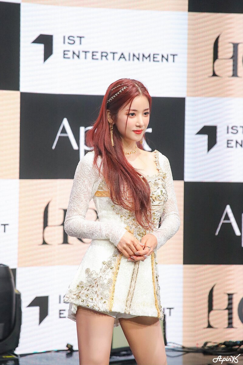 220315 IST Naver - Apink 'HORN' Showcase Behind documents 10