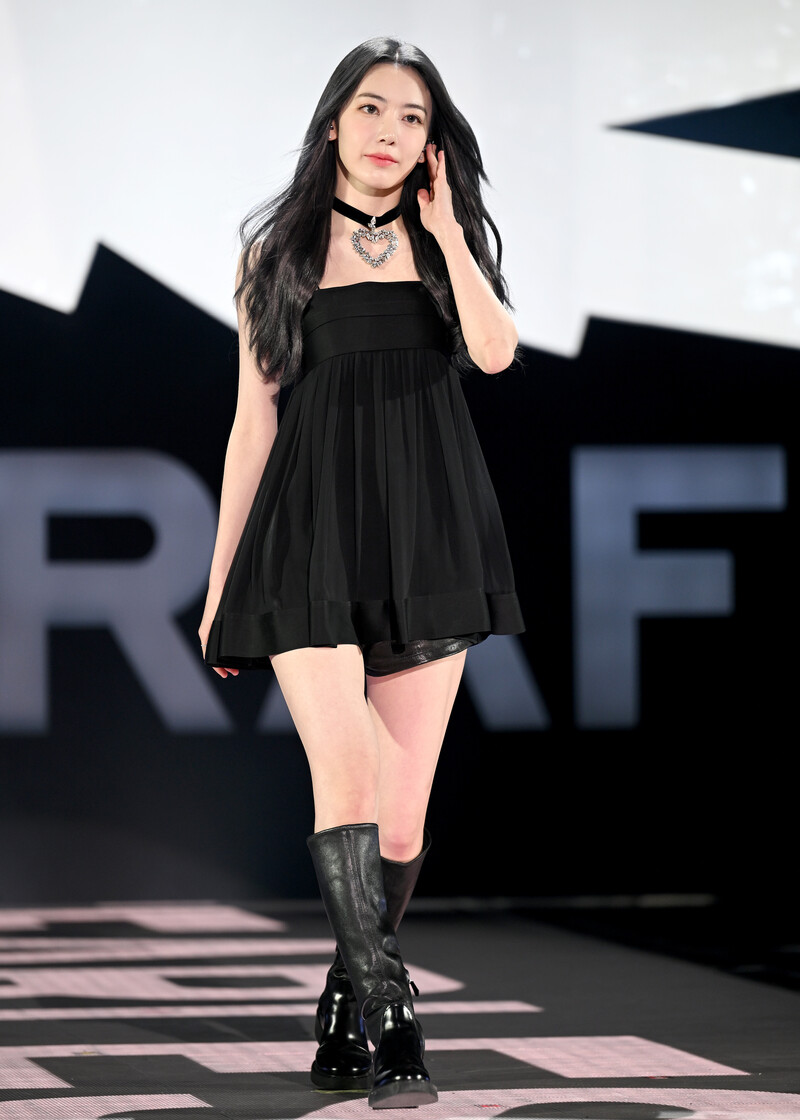 220502 LE SSERAFIM Sakura 'FEARLESS' Press Showcase documents 6