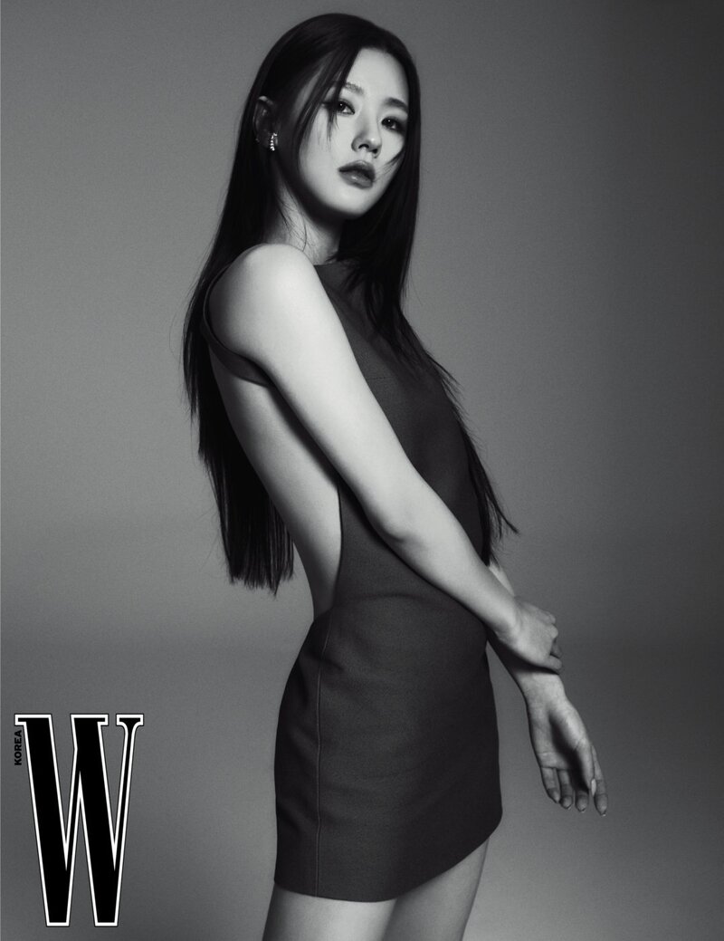 (G)I-DLE for W Korea April 2022 Issue documents 3