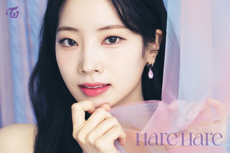 TWICE - 10th Japanese Single 'HARE HARE' Concept Photos documents 11