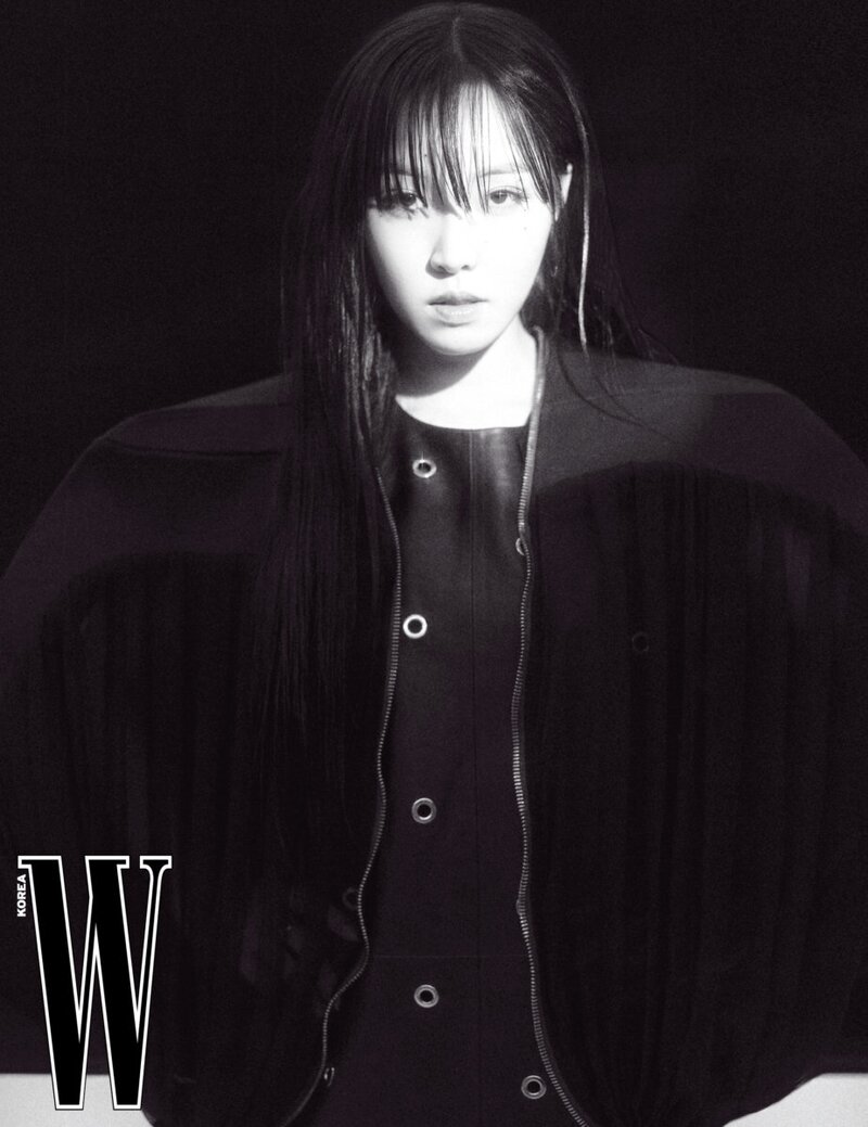 YUJU for W Korea August Issue 2022 documents 2