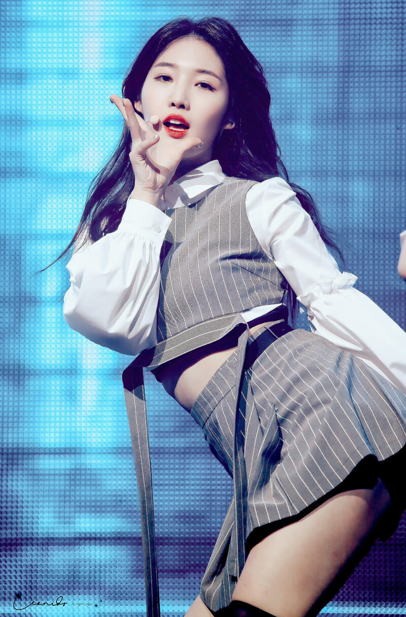 190318 Everglow Sihyeon - Debut showcase documents 15