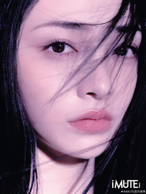 Zhou Jie Qiong for iMute Magazine - Close Ups