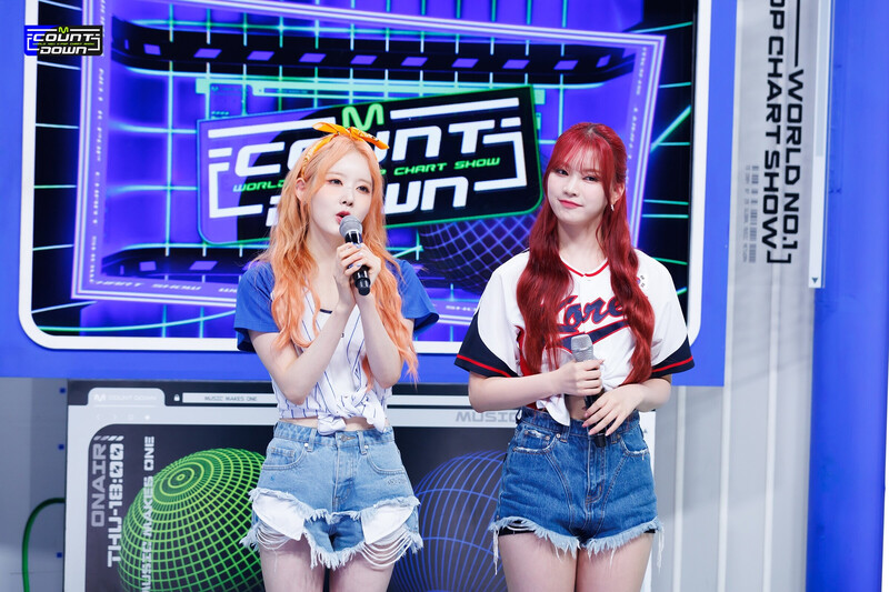 230824 STAYC Sieun & Isa - Special MCs at M COUNTDOWN documents 20