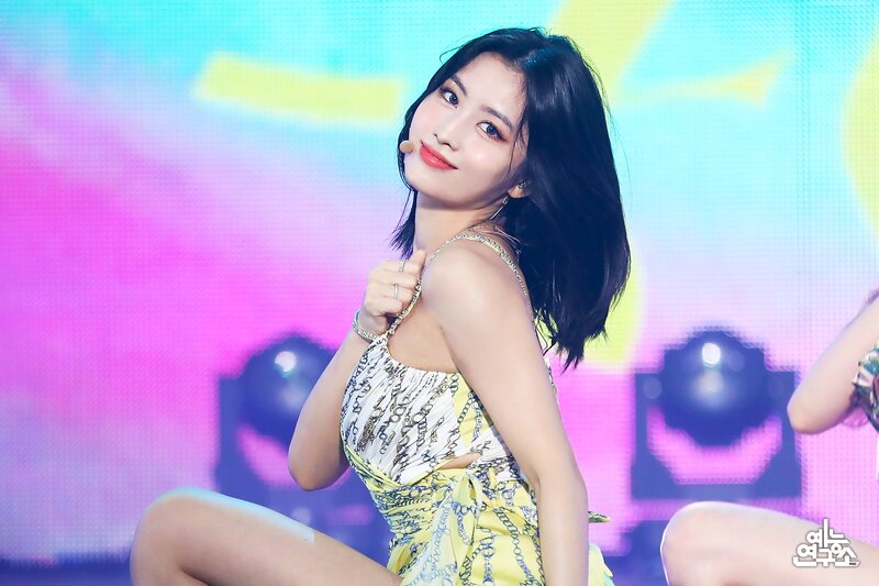 210619 TWICE - 'Alcohol-Free' at Music Core documents 4