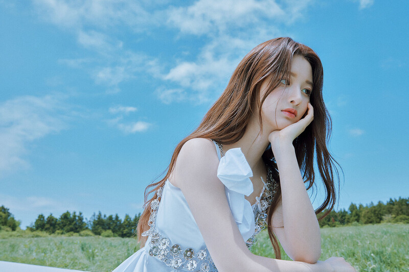 230723 JYP Naver Update - NMIXX Sullyoon - 'A Midsummer NMIXX's Dream' M/V Behind Post & Interview documents 8