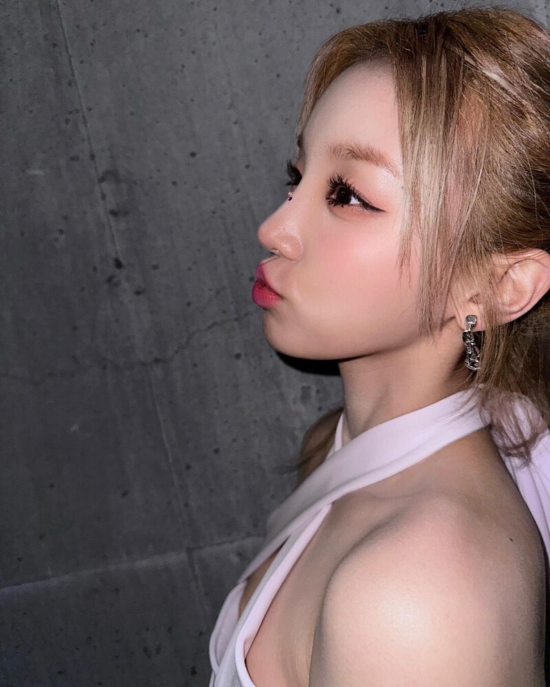 230531 - (G)I-DLE Yuqi Instagram Update documents 3