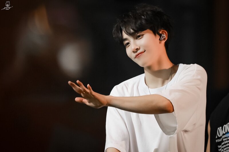 230722 SEVENTEEN Jeonghan - ‘FOLLOW’ TO SEOUL Day2 documents 13