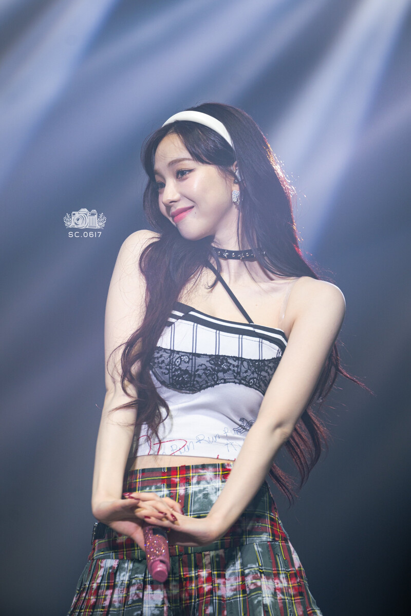 240922 aespa Karina - ‘SYNK : Parallel Line’ Tour in Macau Day 2 documents 1