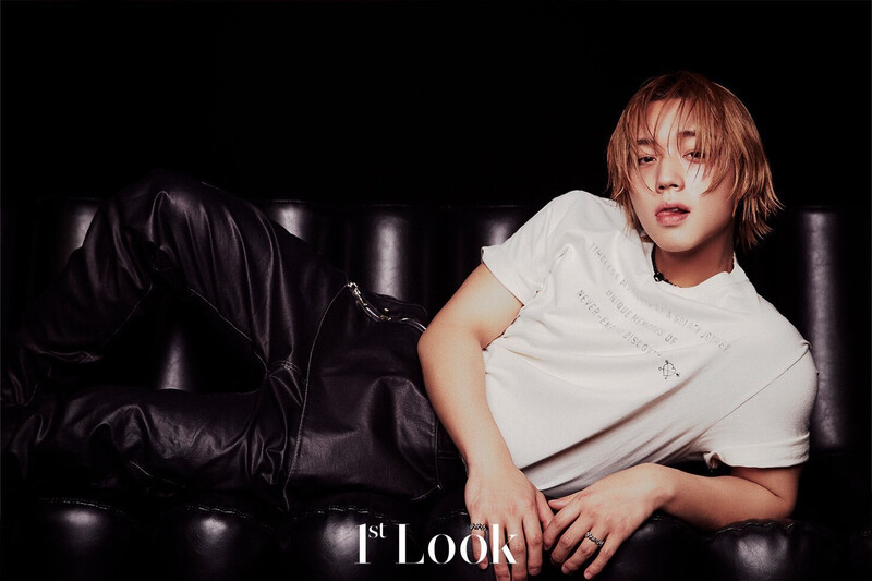 Jihoon for 1st Look | Vol. 255 (2023) documents 5