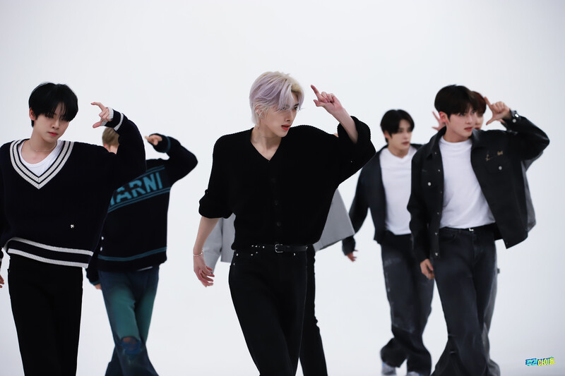 231115 MBC Naver Post - ZEROBASEONE at Weekly Idol documents 5